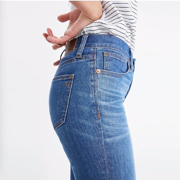 Like New! Madewell 9" High-Rise Skinny Jeans in Bonita Wash: Side-Slit Edition - Picture 4 of 9